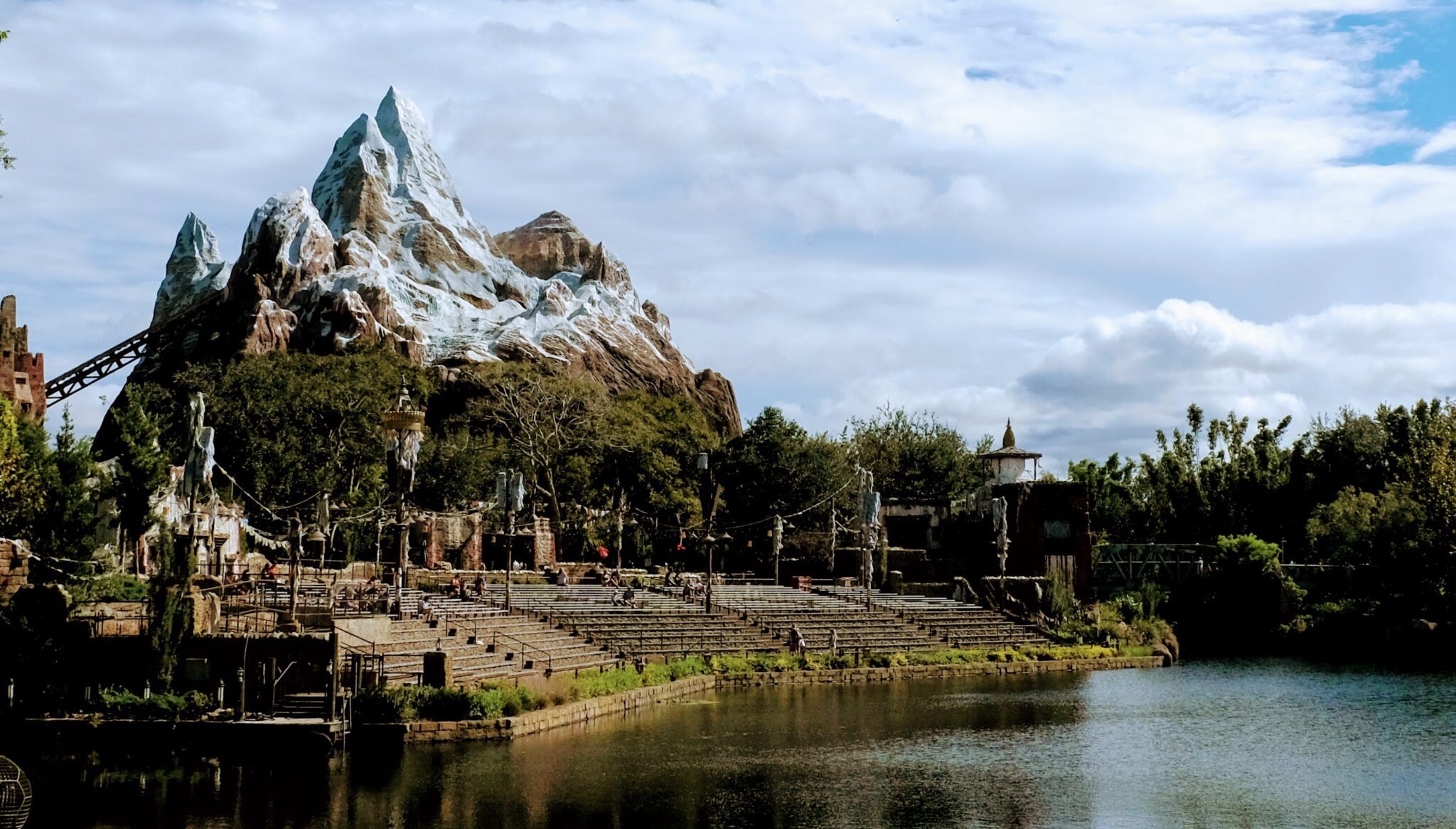 Pros y contras de cada mes para viajar a Disney y Universal