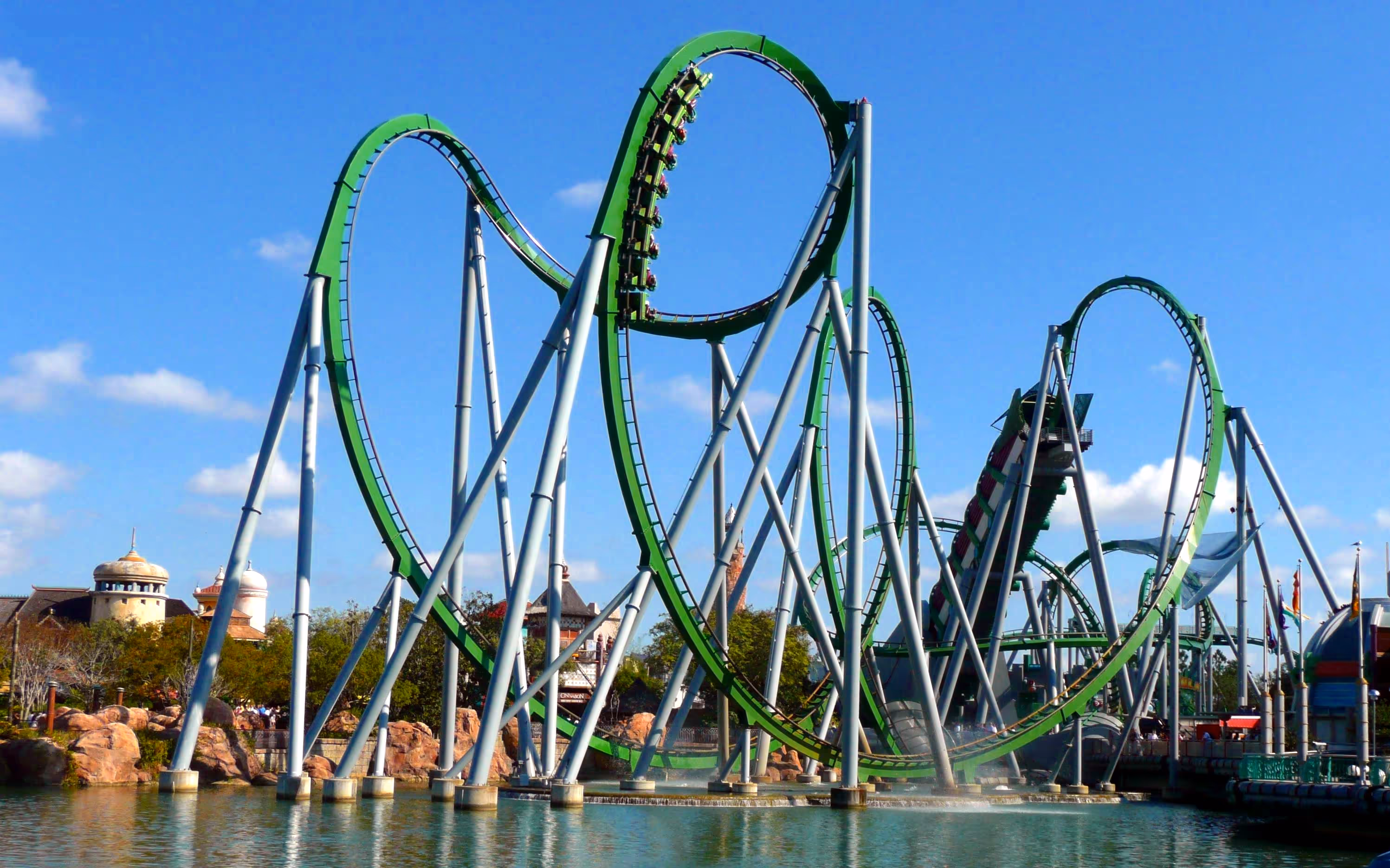 Imagen de la montaña rusa de Hulk en Universal Orlando