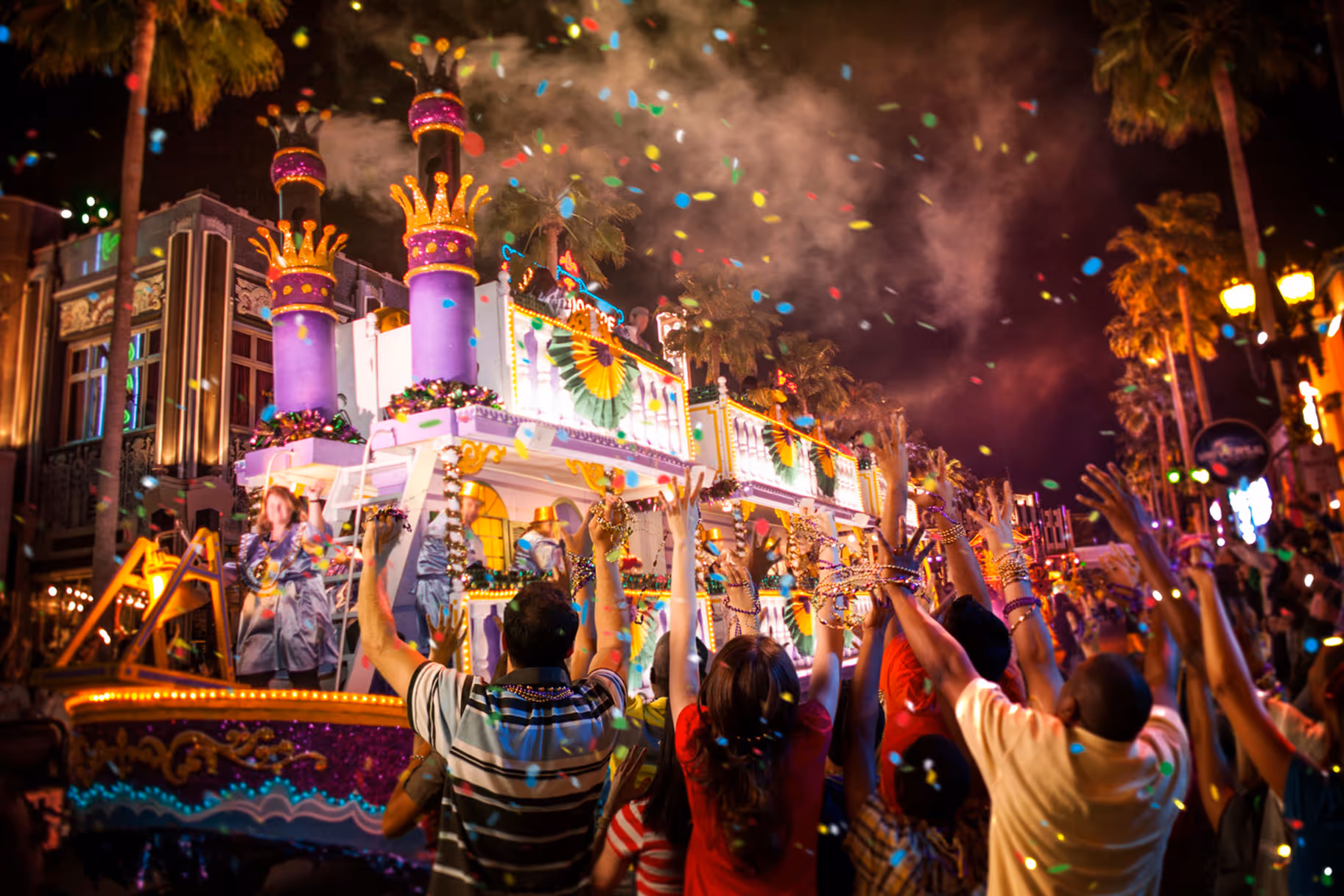 Imagen sobre el desfile de Mardi Gras en Universal Studios